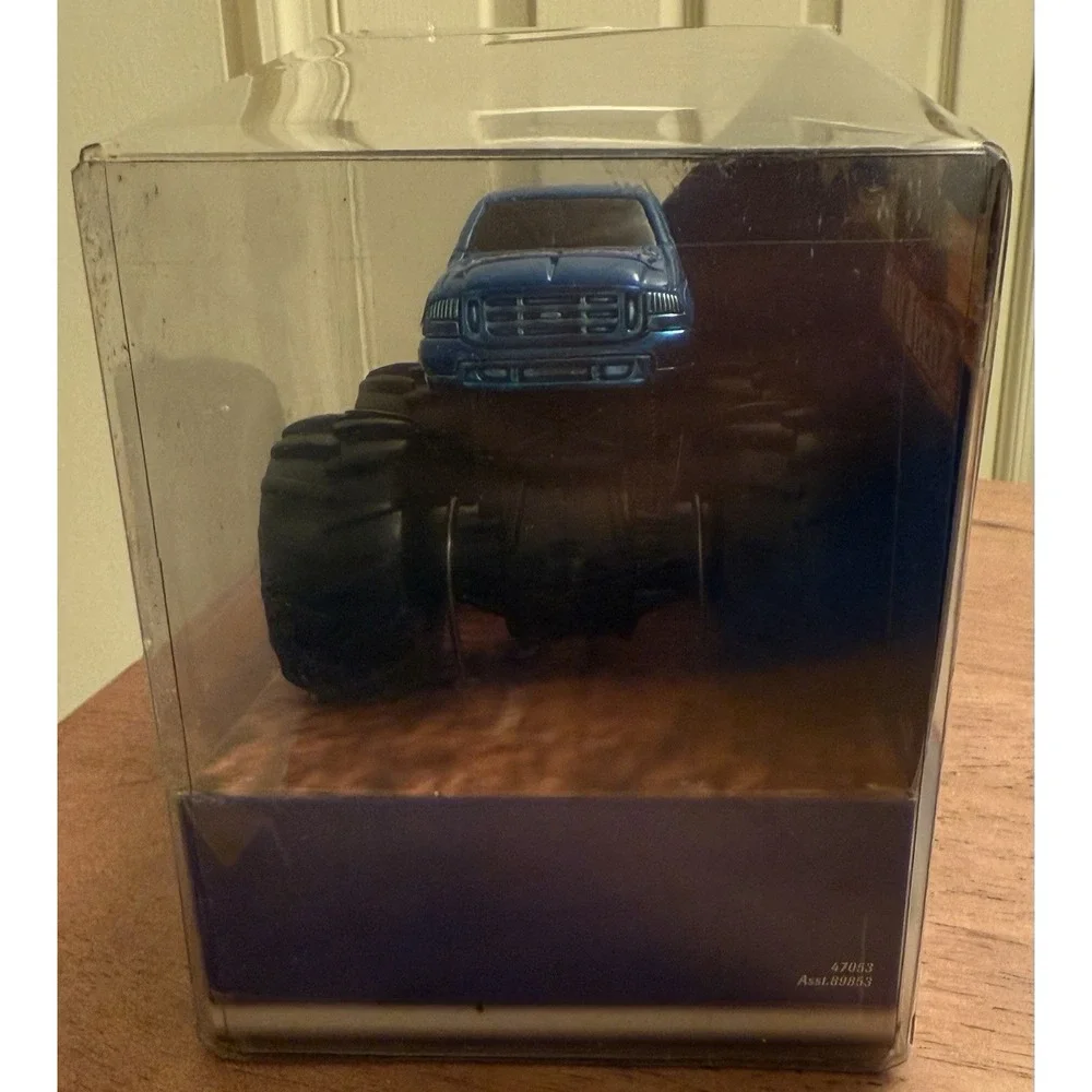 VTG Mattel Hot Wheels Rev Tredz Monster Jam SUDDEN IMPACT‎ Truck REV N GO 2001